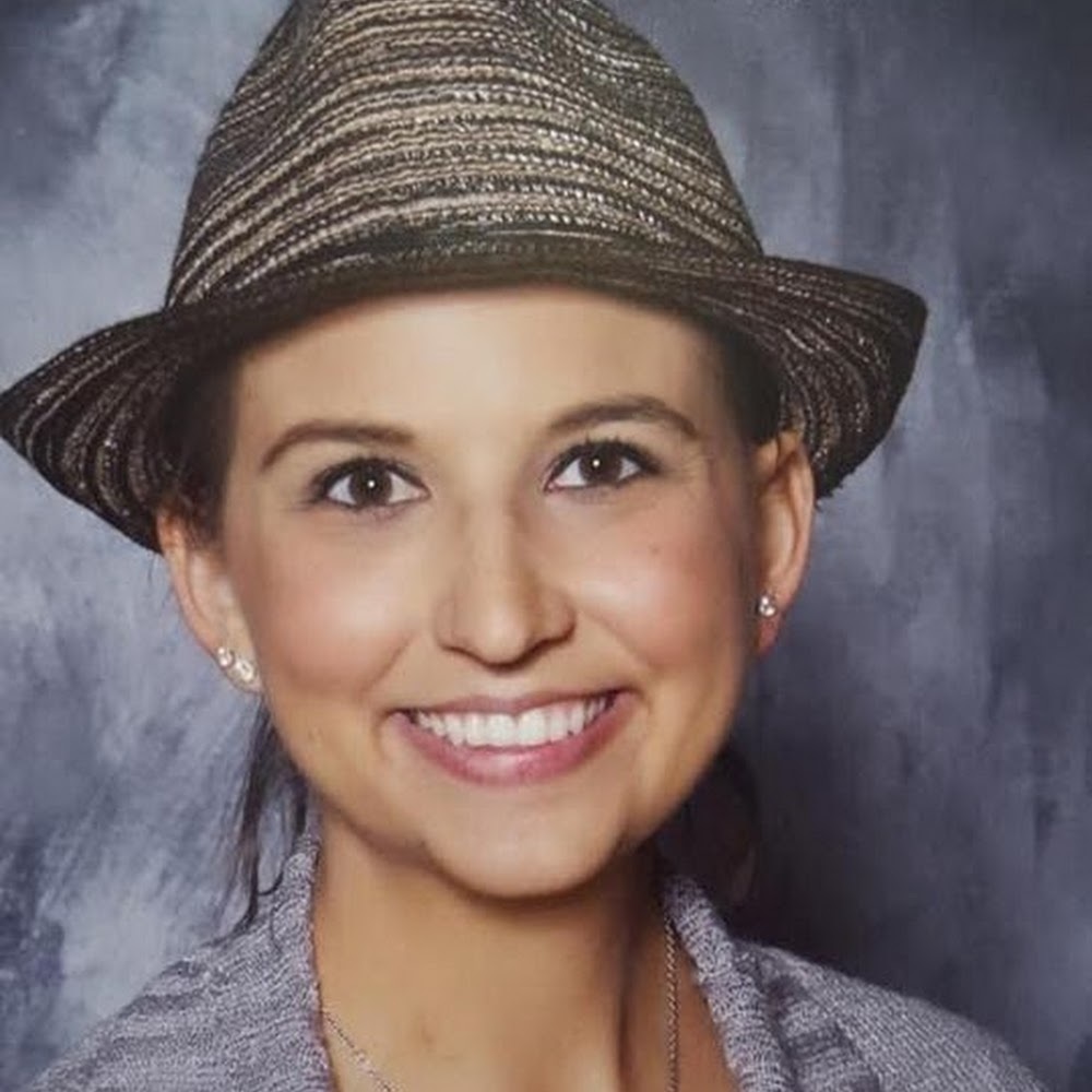 Meet your Posher, Nickie